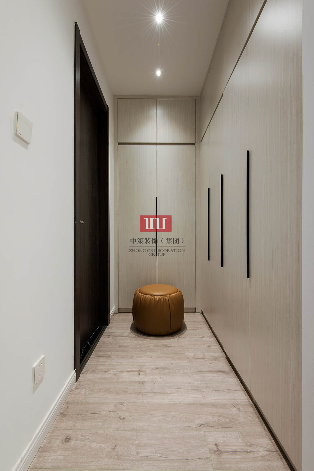 刘洪利-九夏云水-胡 (30).jpg